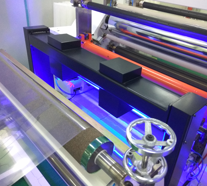 薄膜裂紋的視覺檢測：賽默斐視技術助力薄膜生產