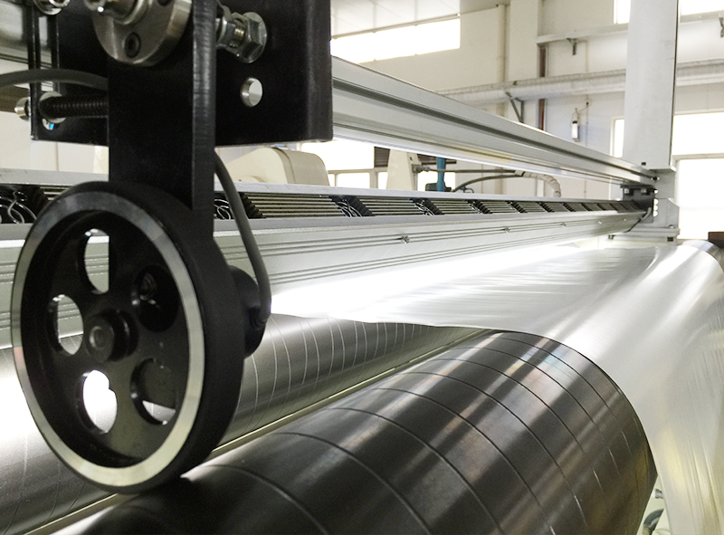 非接觸式激光測厚儀：工業檢測的革新力量